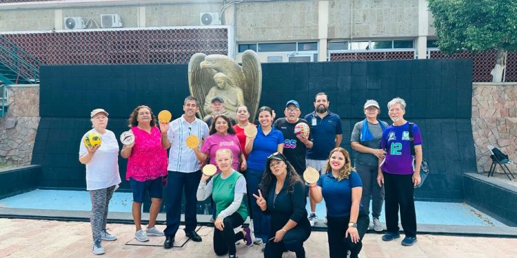 IMPARTE IMSS BAJA CALIFORNIA SUR CAPACITACIÓN DE LA PELOTA TARASCA