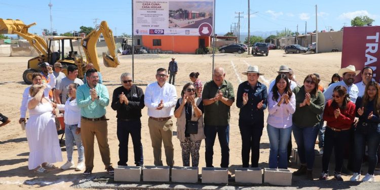 GOBERNADOR VÍCTOR CASTRO PONE EN MARCHA LA CONSTRUCCIÓN DE LA CASA CUNA -CASA HOGAR EN VIZCAINO