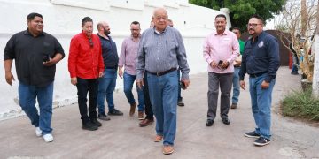 RECONOCE CASTRO COSIÓ LA LABOR DE TRABAJADORES DEL GOBIERNO DEL ESTADO EN BENEFICIO DE LA SOCIEDAD SUDCALIFORNIANA