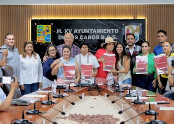    ENTREGAN SEDIF Y DIF LOS CABOS 60 APOYOS A TRAVÉS DEL PROGRAMA “PENSIONES HUMANITARIAS”