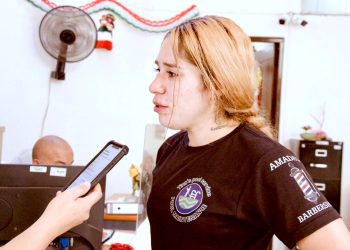       ENTREGAN AUTORIDADES DELEGACIONALES DE CABO SAN LUCAS APOYO ECONÓMICO A BOXEADORA “LA MUÑECA”