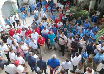 GOBIERNO DE LOS CABOS ESCUCHA Y ATIENDE AL GREMIO DE TAXISTAS