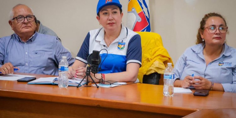 PRESIDENTA EDITH AGUILAR CONTINÚA REFORZANDO ACCIONES PREVENTIVAS ANTE LA LLEGADA DEL FENÓMENO TROPICAL “LORENA”