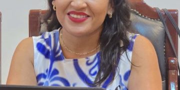 SOLICITA REGIDORA VALERIE OLMOS A TRANSPORTE DEL ESTADO PADRÓN DE CONCESIONARIOS EN LOS CABOS