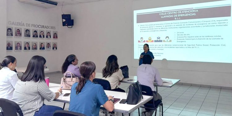 AVANZA EL GOBIERNO DEL ESTADO EN TRABAJOS DE BACHEO Y LIMPIEZA DE CALLES