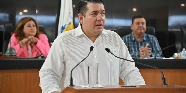 PROPONE FABRIZIO DEL CASTILLO PARTIDA ESPECIAL PARA ATENDER EMERGENCIAS EN BCS