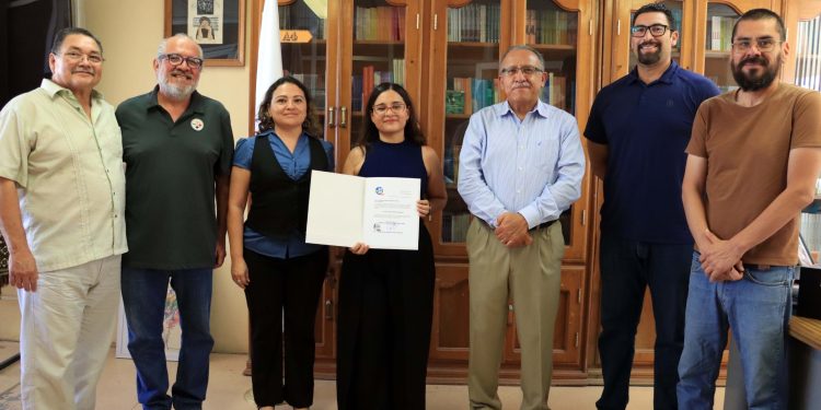 ENTREGAN NOMBRAMIENTOS EN LA JEFATURA DEL DEPARTAMENTO EDITORIAL DE LA UABCS