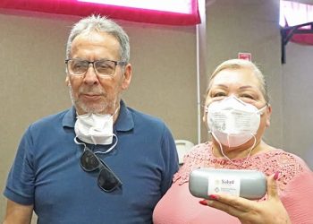 ENTREGA GOBIERNO DE BCS Y LA BENEFICENCIA PÚBLICA MÁS DE 650 LENTES GRATUITOS