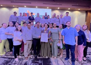 SEGURIDAD PÚBLICA DE LOS CABOS LOGRA DETENCIÓN A DOS MASCULINOS POR PRESUNTO ROBO A LUGAR CERRADO