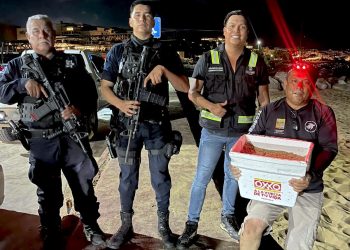 SEGURIDAD PÚBLICA DE LOS CABOS LOGRA DETENCIÓN A DOS MASCULINOS POR PRESUNTO ROBO A LUGAR CERRADO