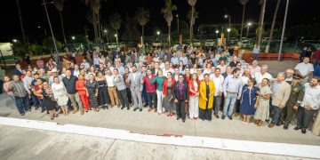 RINDE CONGRESO DE BCS HOMENAJE A FAMILIAS COLONIZADORAS DE CIUDAD INSURGENTES