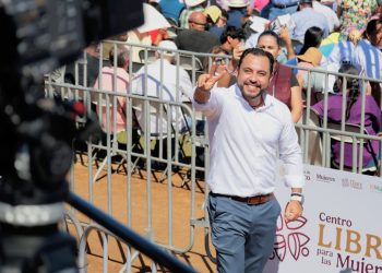 CHRISTIAN AGÚNDEZ DESTACA PROYECTOS FEDERALES EN BENEFICIO DE LAS FAMILIAS DE LOS CABOS DURANTE INFORME DE LA PRESIDENTA CLAUDIA SHEINBAUM