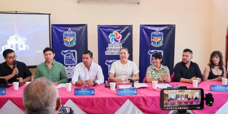EDITH AGUILAR: TODO LISTO PARA EL PRIMER FESTIVAL INTERNACIONAL DE CINE EN SANTA ROSALÍA