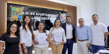 BOMBEROS DE SAN JOSÉ DEL CABO SE SUMAN AL BOTEO TELETÓN 2025