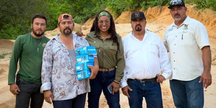       SUPERVISAN AUTORIDADES REHABILITACIÓN DE CAMINOS RURALES EN CABO SAN LUCAS