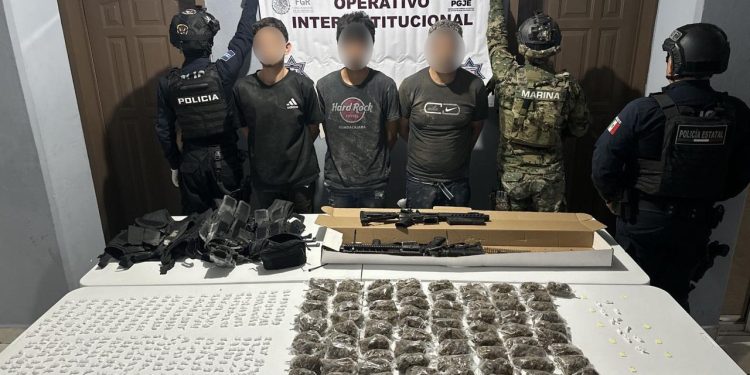 SE ASEGURAN PERSONAS, ARMAS Y DROGAS TRAS ACCIÓN OPERATIVA EN LORETO