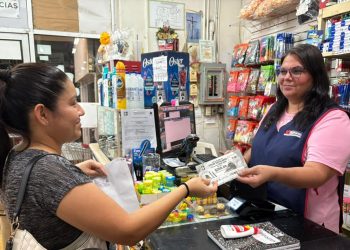 CONCLUYE EN OCTUBRE EL CANJE DE VALES PARA UNIFORMES ESCOLARES