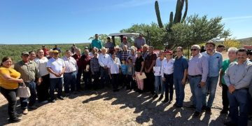 GOBERNADOR VCC BENEFICIA A FAMILIA DE EL IHUAGIL EN CÓMODÚ CON APOYOS PRODUCTIVOS