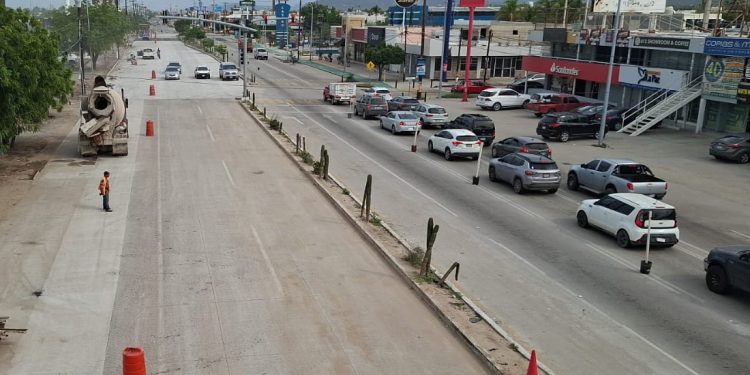 GOBIERNO DEL ESTADO ABRE CIRCULACIÓN VEHICULAR EN EL BULEVAR FORJADORES