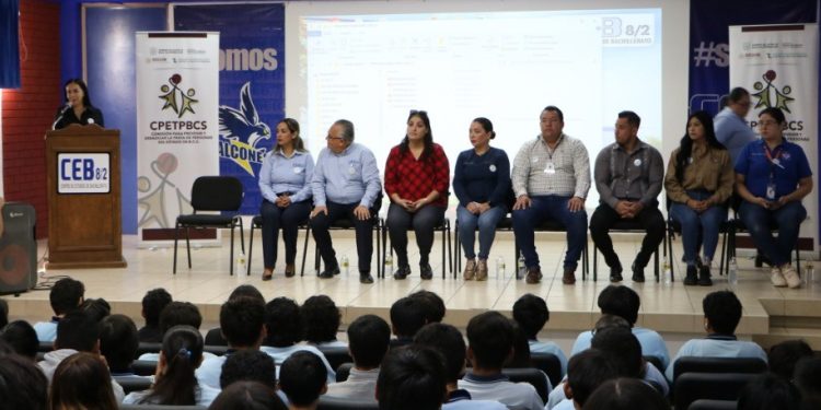 RETIRAN TONELADAS DE CACHARROS EN JORNADA DE LIMPIEZA EN LA COLONIA MÁRQUEZ DE LEÓN EN LA PAZ