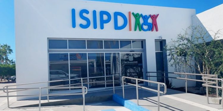 ISIPD FORTALECE INCLUSIÓN Y MOVILIDAD PARA PERSONAS CON DISCAPACIDAD EN BCS