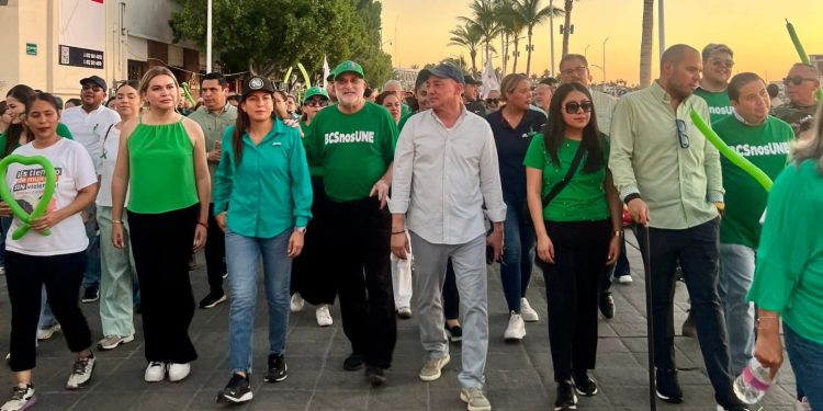 MÁS DE MIL 800 DOCENTES SE CAPACITAN EN CURSOS FORMATIVOS DE LA BENU