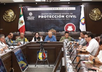 “PRISCILLA “ CONTINÚA SU TRAYECTORIA PARALELA A LA PENÍNSULA DE BCS ; GOBERNADOR VÍCTOR CASTRO EXHORTA A LA POBLACIÓN A MANTENER LA PRECAUCIÓN