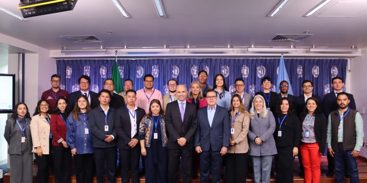 MÁS DE MIL 800 DOCENTES SE CAPACITAN EN CURSOS FORMATIVOS DE LA BENU