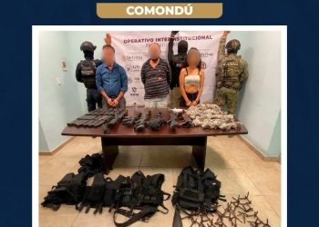 FUERZAS DE SEGURIDAD DETIENEN A TRES PERSONAS CON ARMAS, DROGAS Y EQUIPO TÁCTICO EN COMONDÚ