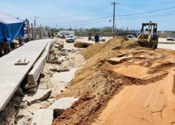 SERVICIOS PÚBLICOS DE CABO SAN LUCAS TRABAJA EN DESAZOLVE DE VIALIDADES
