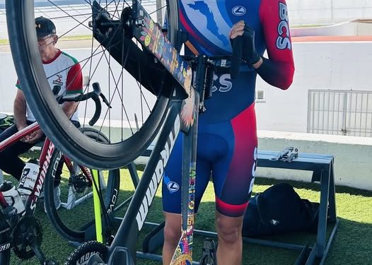 RICARDO PEÑA AFINA PREPARACIÓN PARA EL MUNDIAL DE CICLISMO EN CHILE