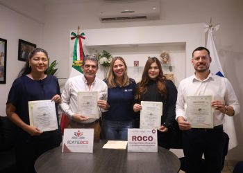 ICATEBCS ENTREGA PRIMEROS RECONOCIMIENTOS OFICIALES DE COMPETENCIAS LABORALES