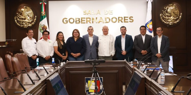 EVALÚAN GOBIERNO DEL ESTADO Y CFE PROGRESO DE PROYECTOS DE ENERGÍA LIMPIA EN BCS