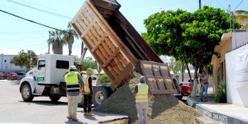       REHABILITA AYUNTAMIENTO DE LOS CABOS CALLE PASEO DE LOS MARINOS EN LA COLONIA EL CHAMIZAL A TRAVÉS DEL PROGRAMA “CAZA BACHES”