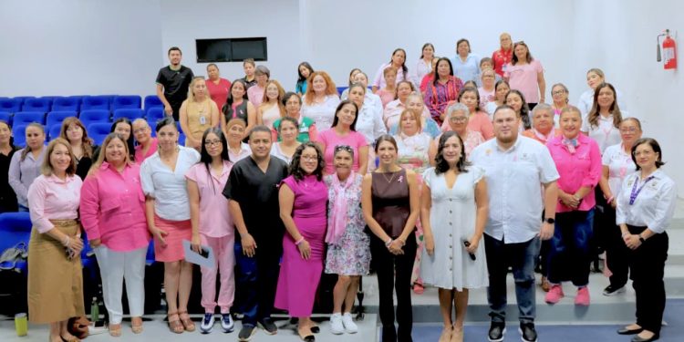 CONFERENCIA “EL PODER DE SENTIRSE VIVA” FORTALECE EL BIENESTAR EMOCIONAL DE MUJERES CON CÁNCER DE MAMA