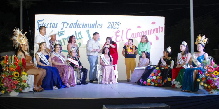 CORONAN A MARCELA I COMO REYNA DE LAS FIESTAS TRADICIONALES EL CAMPAMENTO 2025