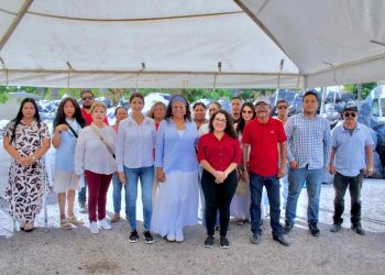 DELEGACIÓN DE CSL ENTREGÓ TRES TONELADAS DE PET AL DIF LOS CABOS