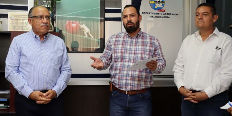RECTOR DE LA UABCS DESIGNA JEFE INTERINO EN EL DEPARTAMENTO ACADÉMICO DE AGRONOMÍA