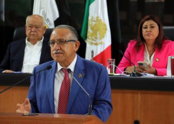 RECTOR DE LA UABCS PARTICIPA EN CONMEMORACIÓN POR LOS 51 AÑOS DE LA CONVERSIÓN DE BAJA CALIFORNIA SUR EN ESTADO LIBRE Y SOBERANO