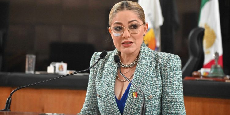 IMPULSA DIPUTADA KARINA OLIVAS REFORMA EN FAVOR DE PERSONAS EN SITUACIÓN DE CALLE