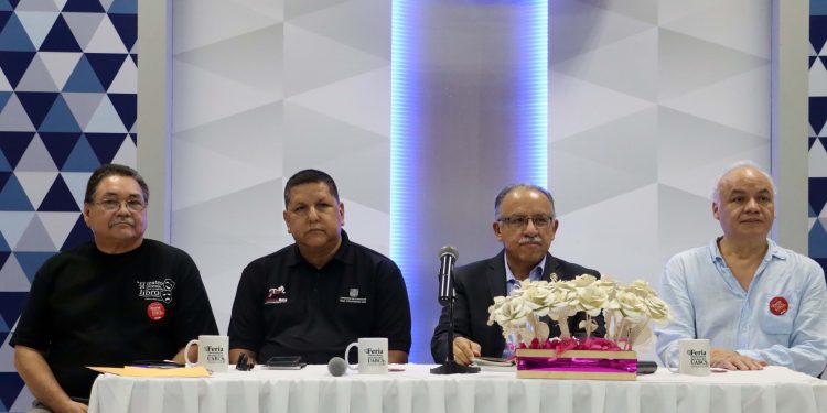 COMIENZA FERIA UNIVERSITARIA DEL LIBRO UABCS 2025