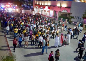 AYUNTAMIENTO DE LOS CABOS IMPLEMENTA BACHEO PARA MEJORAMIENTO DE VIALIDADES EN EL MUNICIPIO