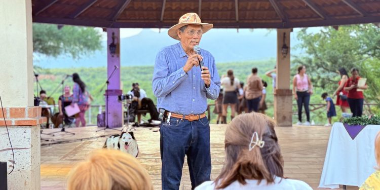 AYUNTAMIENTO DE LOS CABOS IMPLEMENTA BACHEO PARA MEJORAMIENTO DE VIALIDADES EN EL MUNICIPIO