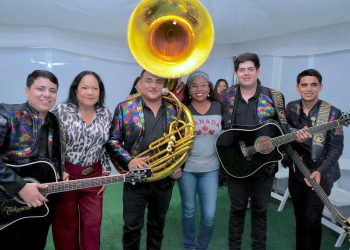 CONTINÚA PAGO DE APOYOS ECONÓMICOS A ESTUDIANTES DE LOS CABOS