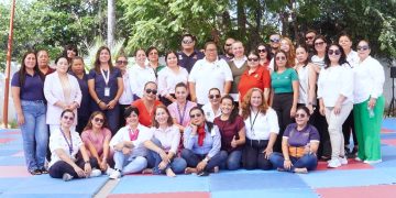 IMPLEMENTA AYUNTAMIENTO DE LOS CABOS EL PROGRAMA “ MOVIENDOTE X TUS DERECHOS “ EN EL MARCO DEL MES ROSA