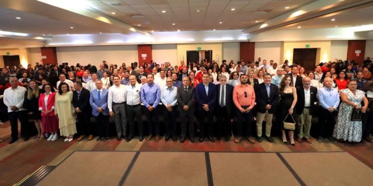 ACADEMIA DE LA UABCS PRESENTE EN EL TALLER DE  SOCIALIZACIÓN Y PRIORIZACIÓN DE SOLUCIONES DE FINANCIAMIENTO PARA EL TURISMO SUSTENTABLE EN BCS