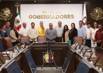 SE REÚNE GOBERNADOR VÍCTOR CASTRO COSÍO CON  DIPUTADOS LOCALES Y EL CABILDO DE COMONDÚ