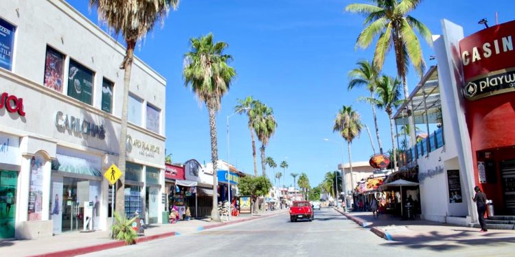 ANUNCIAN CIERRES VIALES Y OPERATIVO ESPECIAL DE SEGURIDAD EN CABO SAN LUCAS POR HALLOWEEN