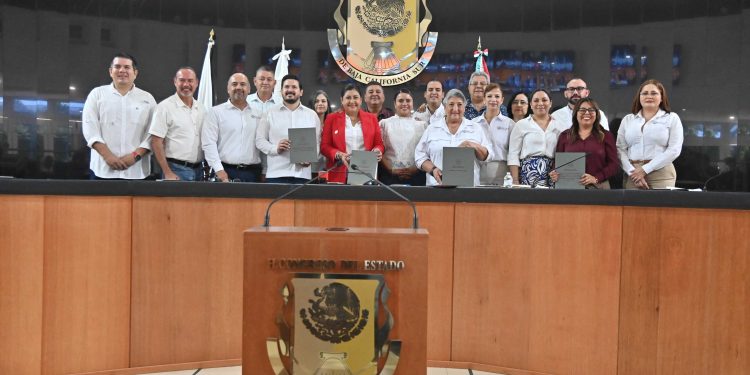 RECIBE EL CONGRESO EL PAQUETE ECONÓMICO 2026 DEL GOBIERNO DEL ESTADO