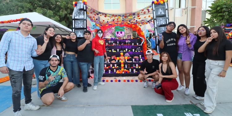 GRAN ÉXITO DEL FESTIVAL DE DÍA DE MUERTOS 2025 EN LA UABCS